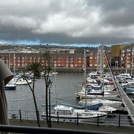 Water Front Apt Walk To The Beach & City Centre Swansea Luaran gambar